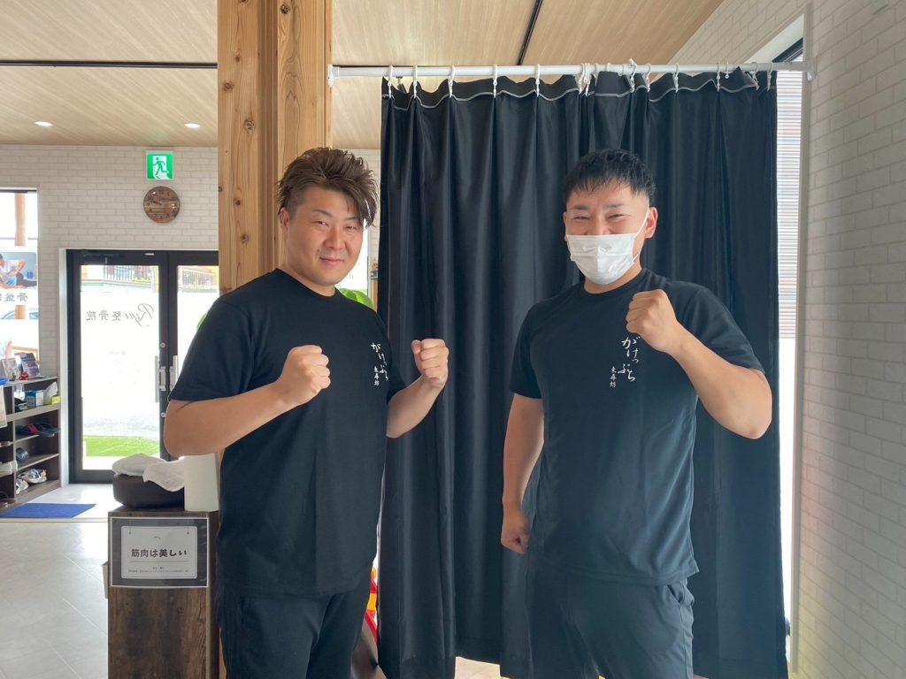 木津川市梅美台Ryu整骨院交通事故治療風景